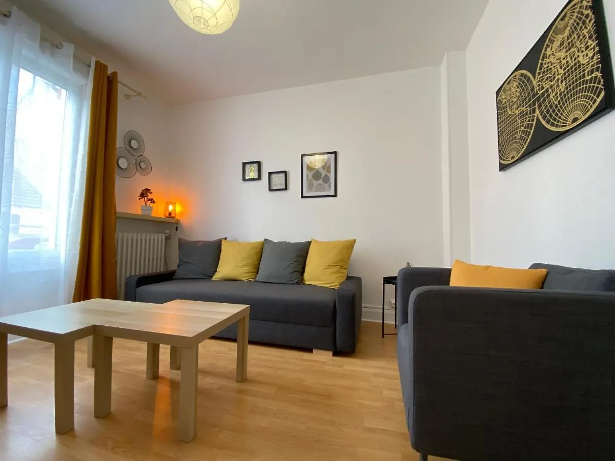 Vichy Gare - Parking - Cosy - Jardin - Labellise Clevacances 3 Etoiles 0*,  France